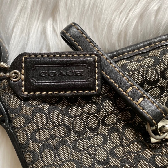 Coach Shoulder Bag - Picture 2 of 6